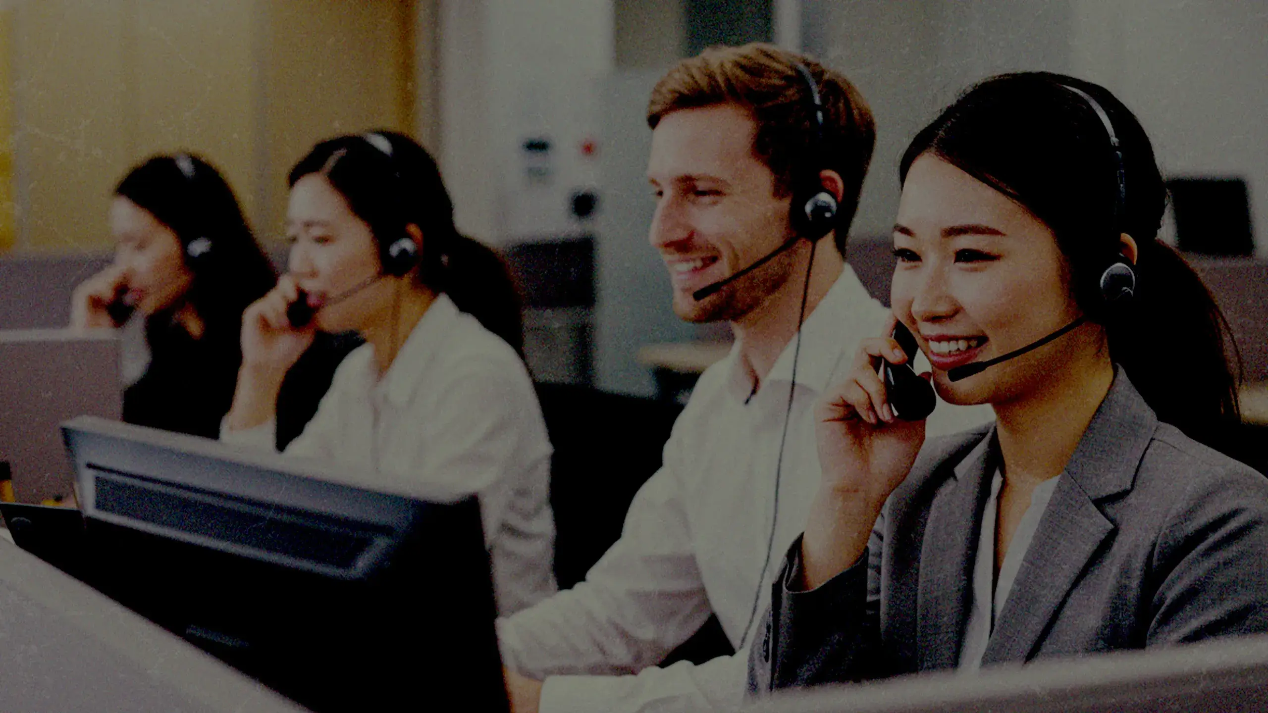 国際色豊かなオペレーターチーム