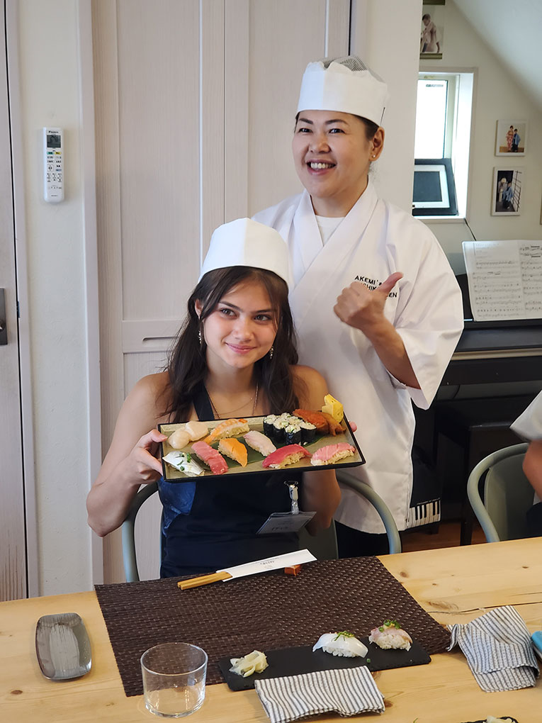 Join Sushi Making Class of Custom tokyo private tour