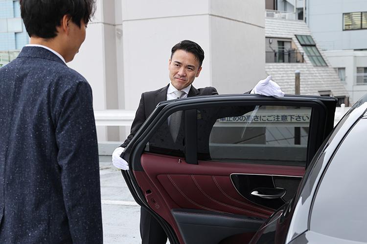 ハイヤーによるVIPや役員送迎に