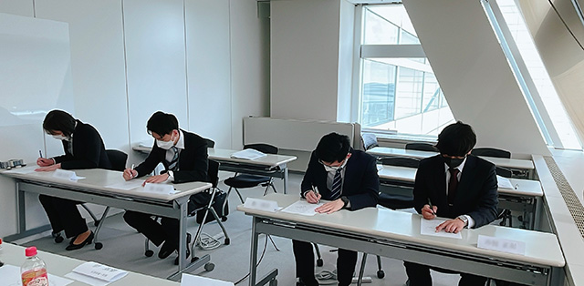 課題テスト