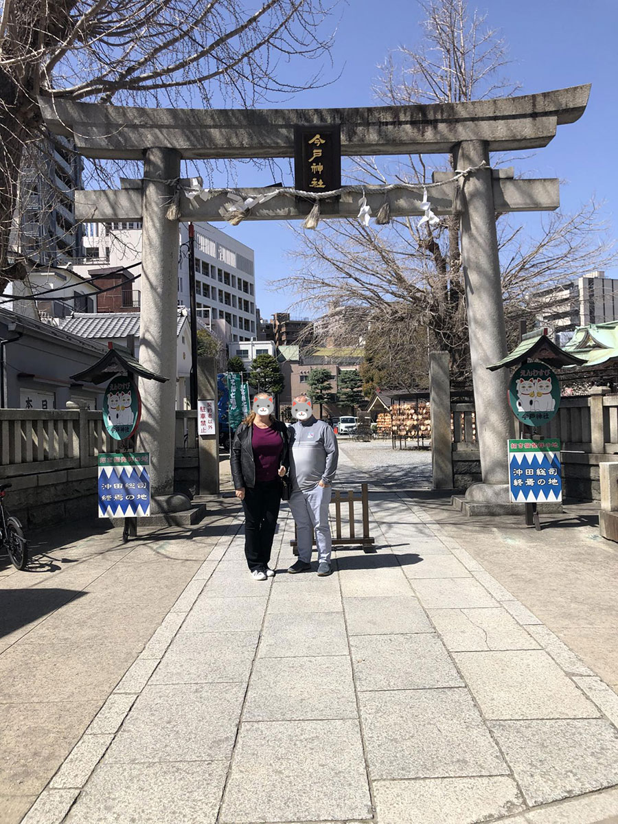 今戸神社へ