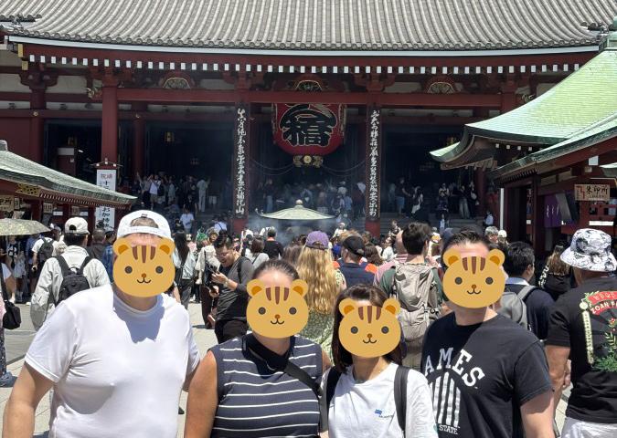 浅草寺を散策