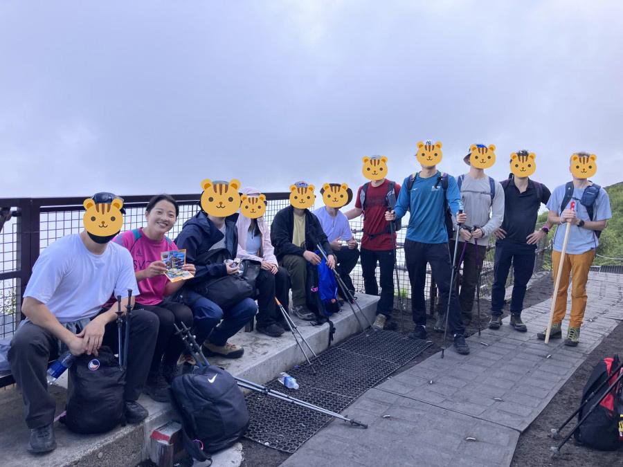 こまめな休憩をとりながらの登山