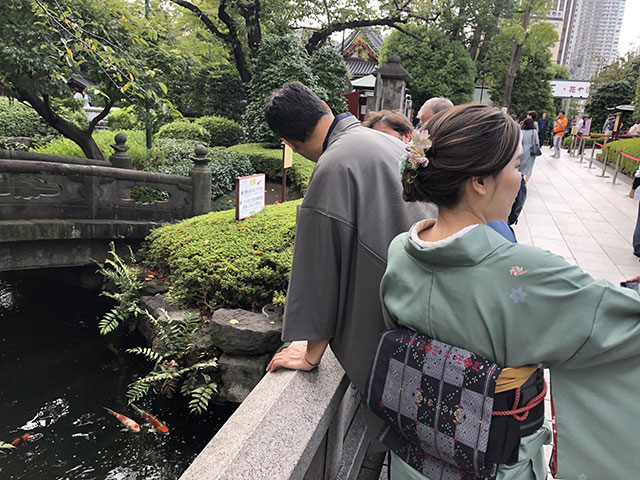 Enjoy a stroll wearing a kimono