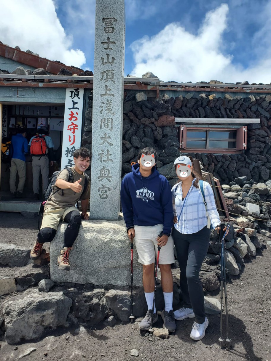 日帰り富士山登頂ツアー