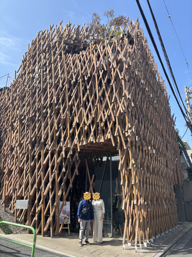 木造建築のSunnyHills南青山