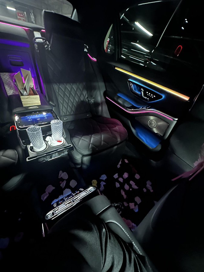 車内装飾